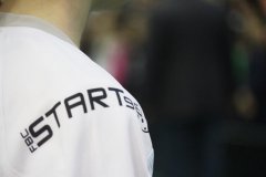 Startujeme.